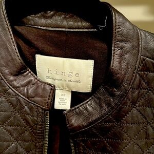 Hinge 100% leather jacket with cotton sleeves and lining